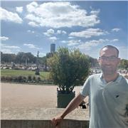 Bonjour, docteur en géographie donne de cours en soutien scolaire primaire, collège et lycée